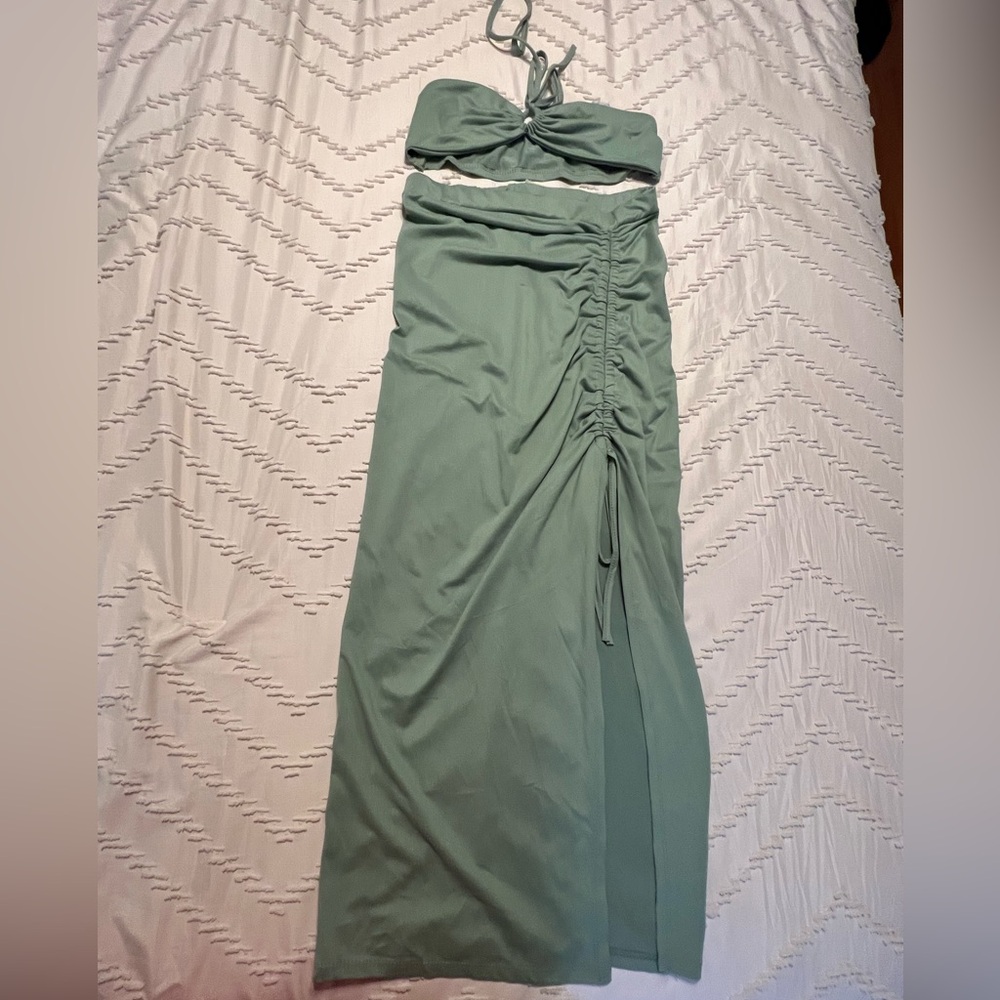 Capella Women’s 2pc Skirt Set